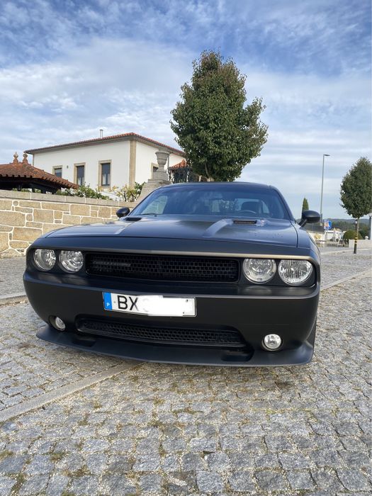 Dodge Challenger 3.6 edição especial Rally Redline