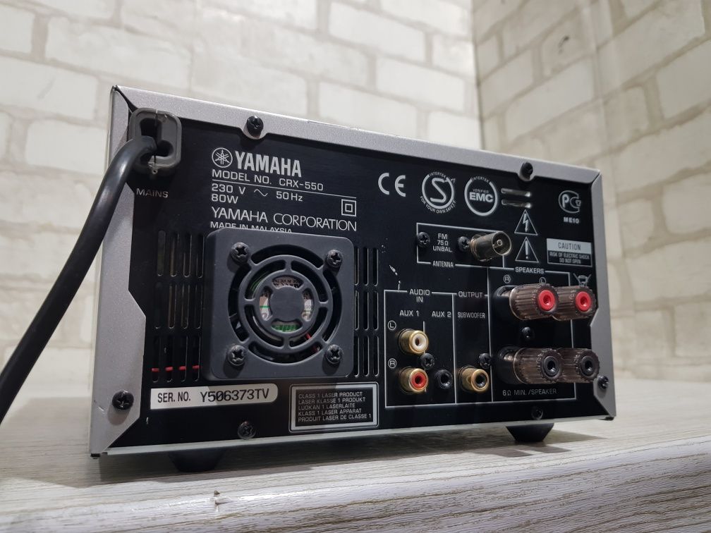 Стерео ресивер/програвач YAMAHA CRX-550, *2x35 Вт, USB, б/у з Німеччин