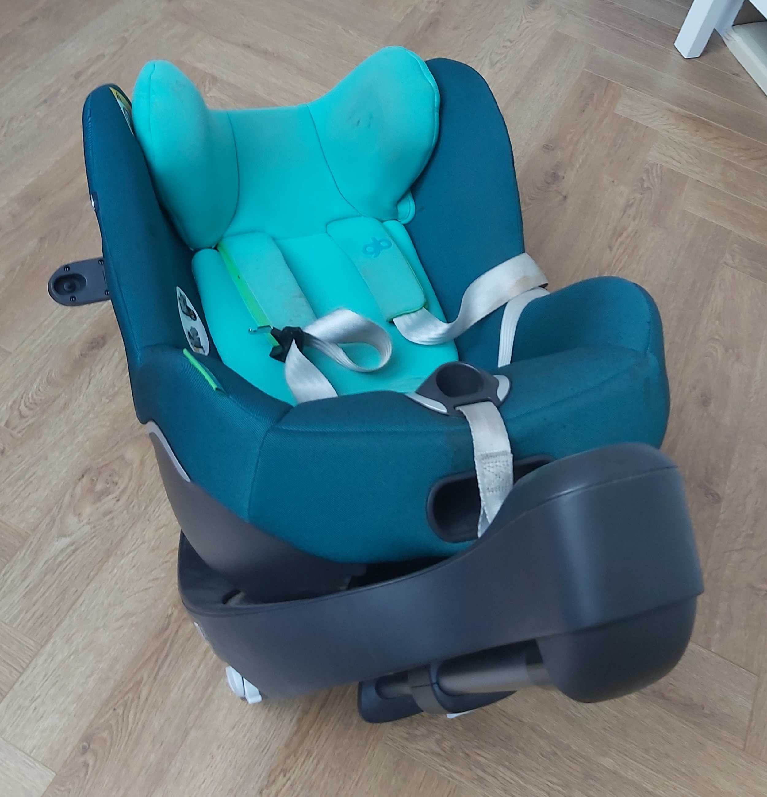 Fotelik obrotowy GB VAYA 2 i-Size 0-18kg z funkcją spania Laguna Blue