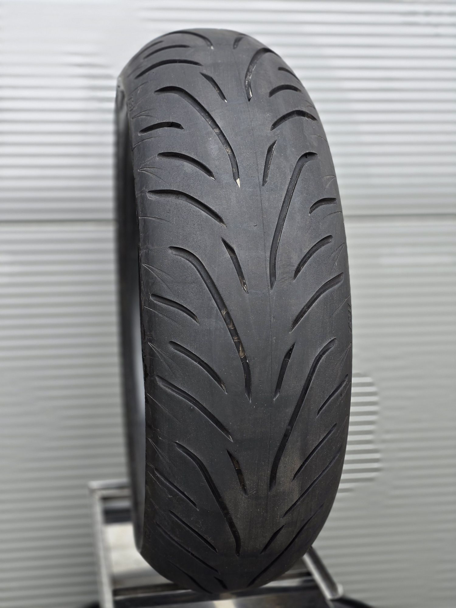 Opona Bridgestone Battlax T31R GT 180/55/17