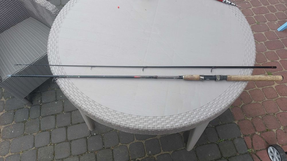 Używana wędka spinningowa JAXON