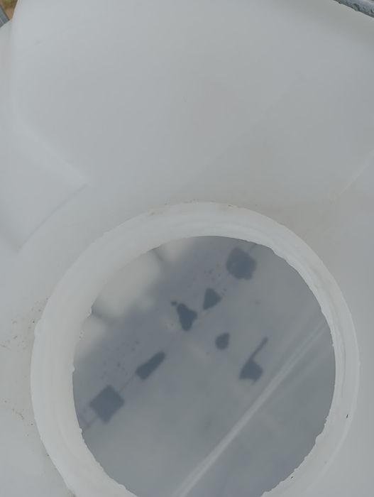 Zbiornik 600l na wodę atest spożywczy stan igła  Faktura Transport