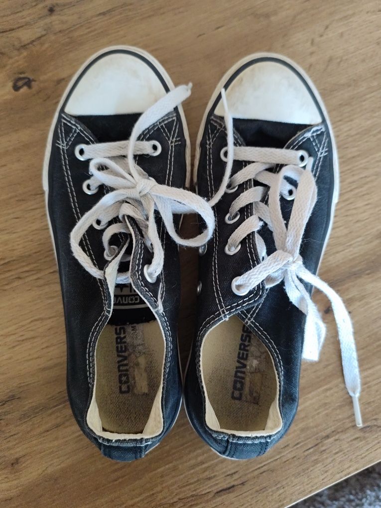 Czarne Converse trampki