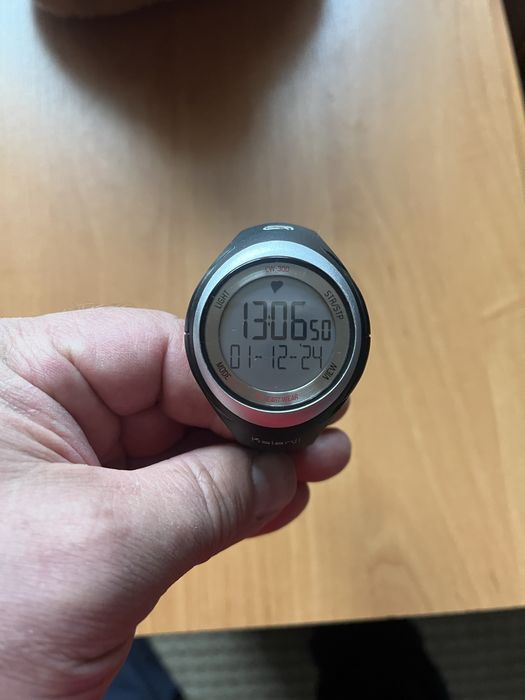 Електронний фітнес  годинник