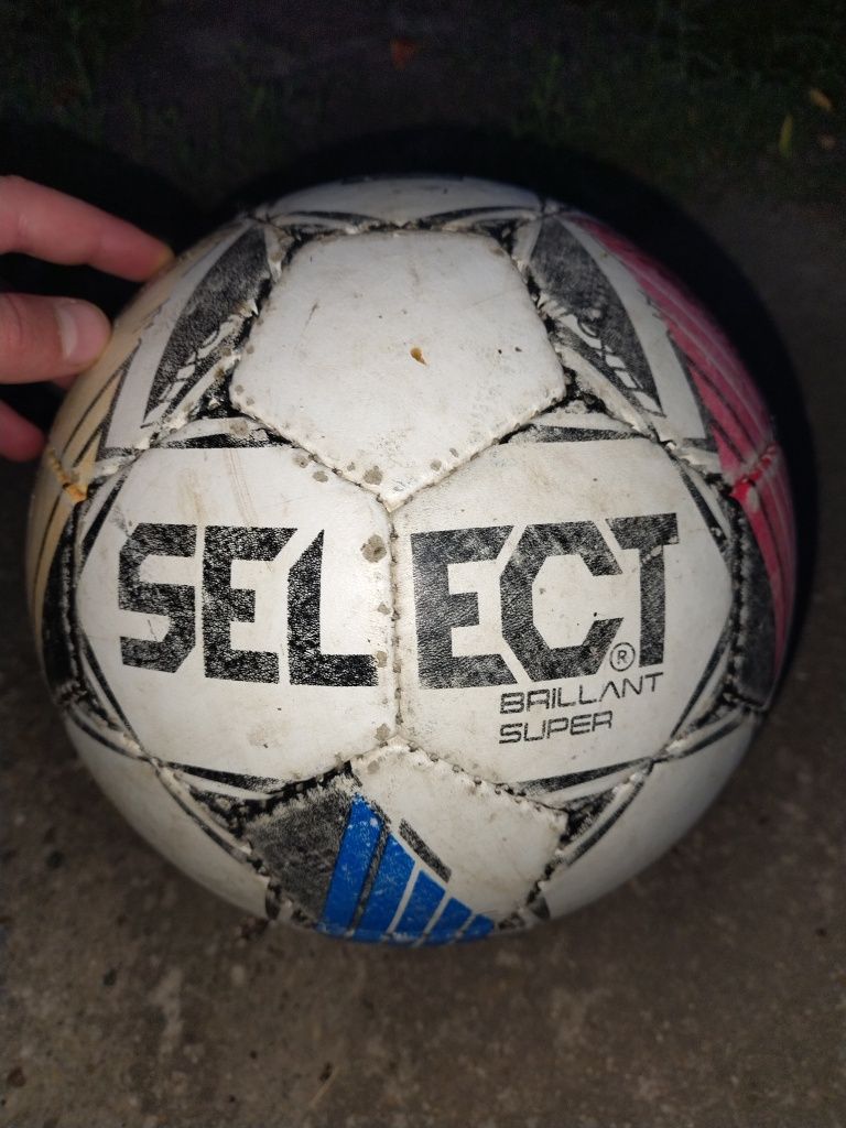 Футбольний м'яч Select Brillant Super.