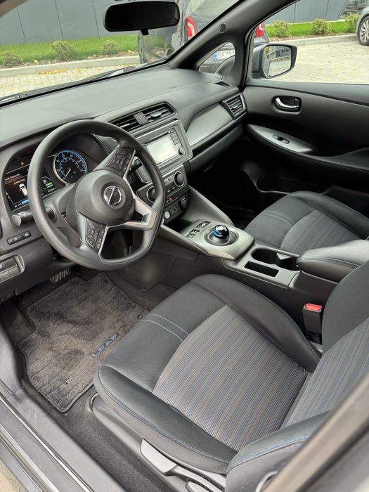 Nissan Leaf 2018 Ніссан Ліф