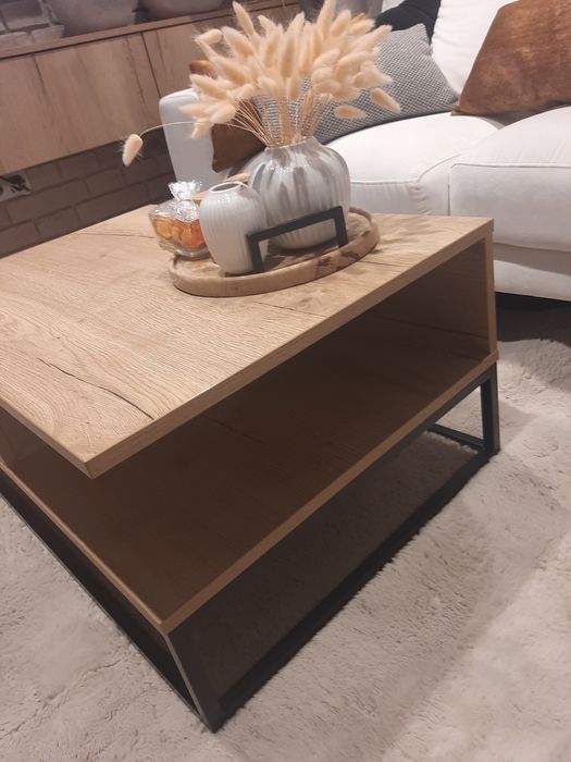 Komandor Stolik kawowy loftowy