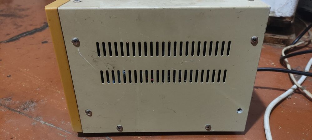 Стабілізатор напруги Kebo Sdr-2000va