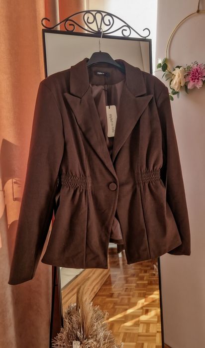 Czekoladowa marynarka taliowana jesien Varlesca chicaca S M L XL