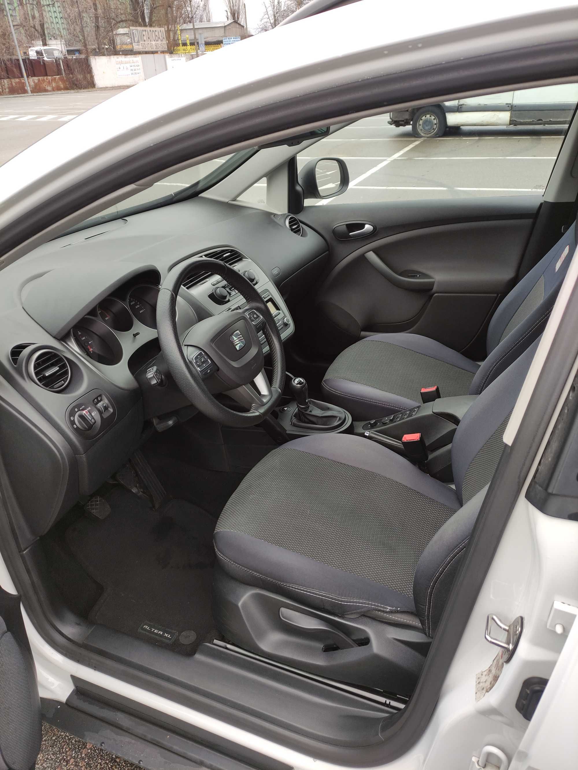 Автомобіль Seat altea xl 2015 1.6 TDI