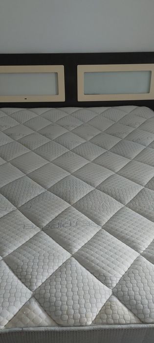 Pack colchao , cama , 2mesas de  cabeceira