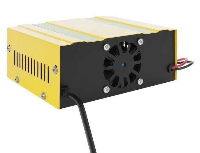 NOWY!! Prostownik do akumulatora 12V / 24V na 230V