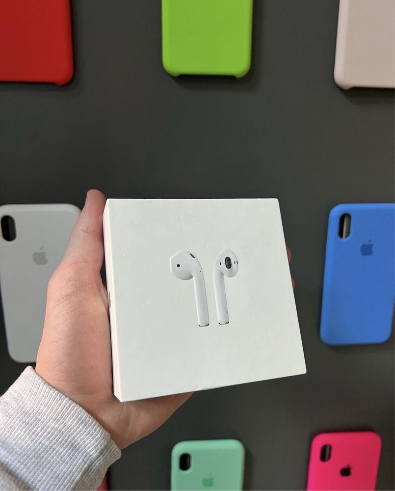 Оригинальные Навушники AirPods 2 with Charging Case (MV7N2) Open Box