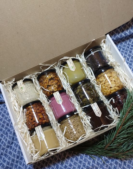 подарункові набори/крем-мед/горіхи з медом