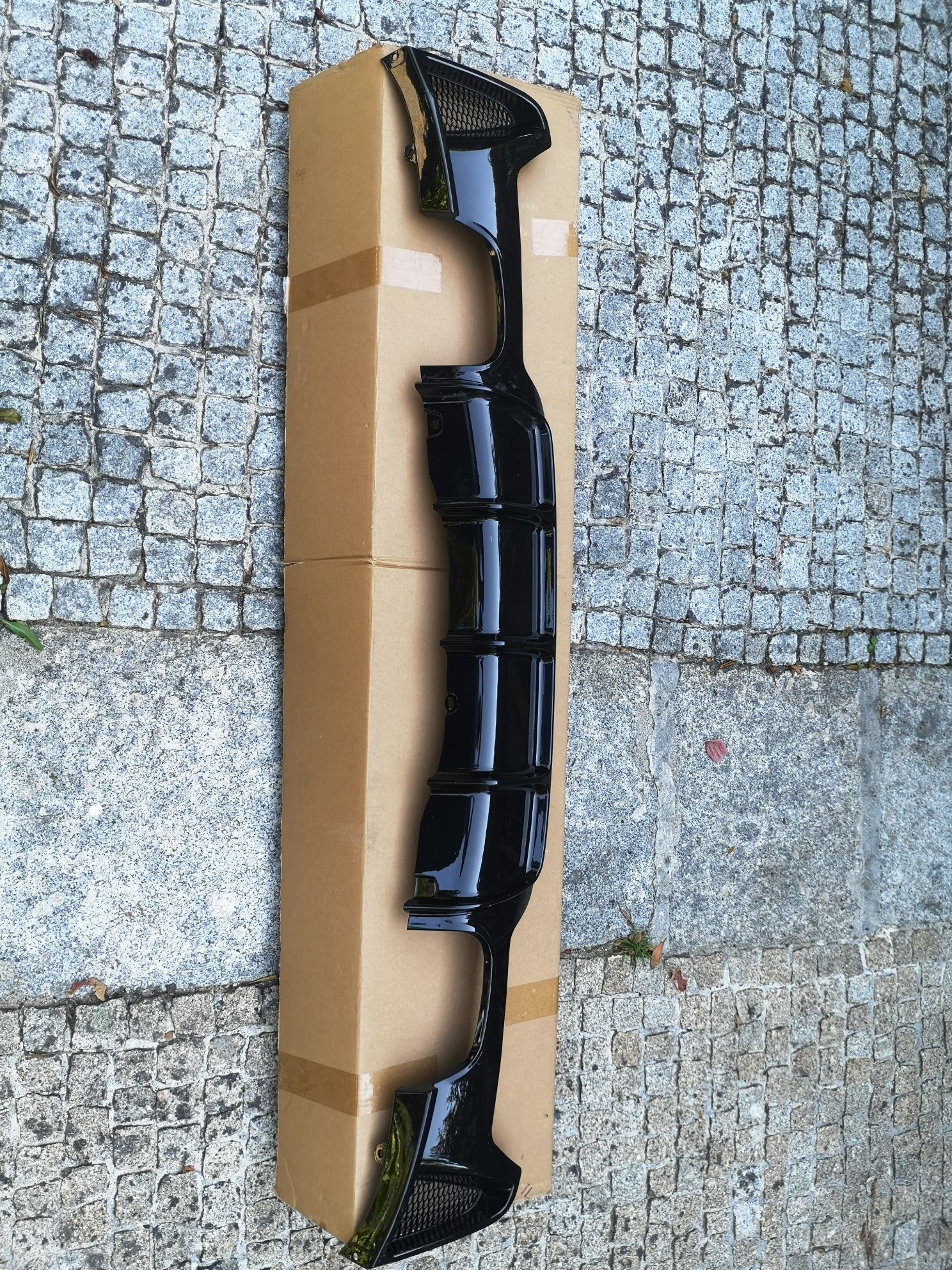 SPOILER DIFUSOR DE ESCAPE BMW SÉRIE 4 F32 F33 F36 M PERFORMANCE PRETO