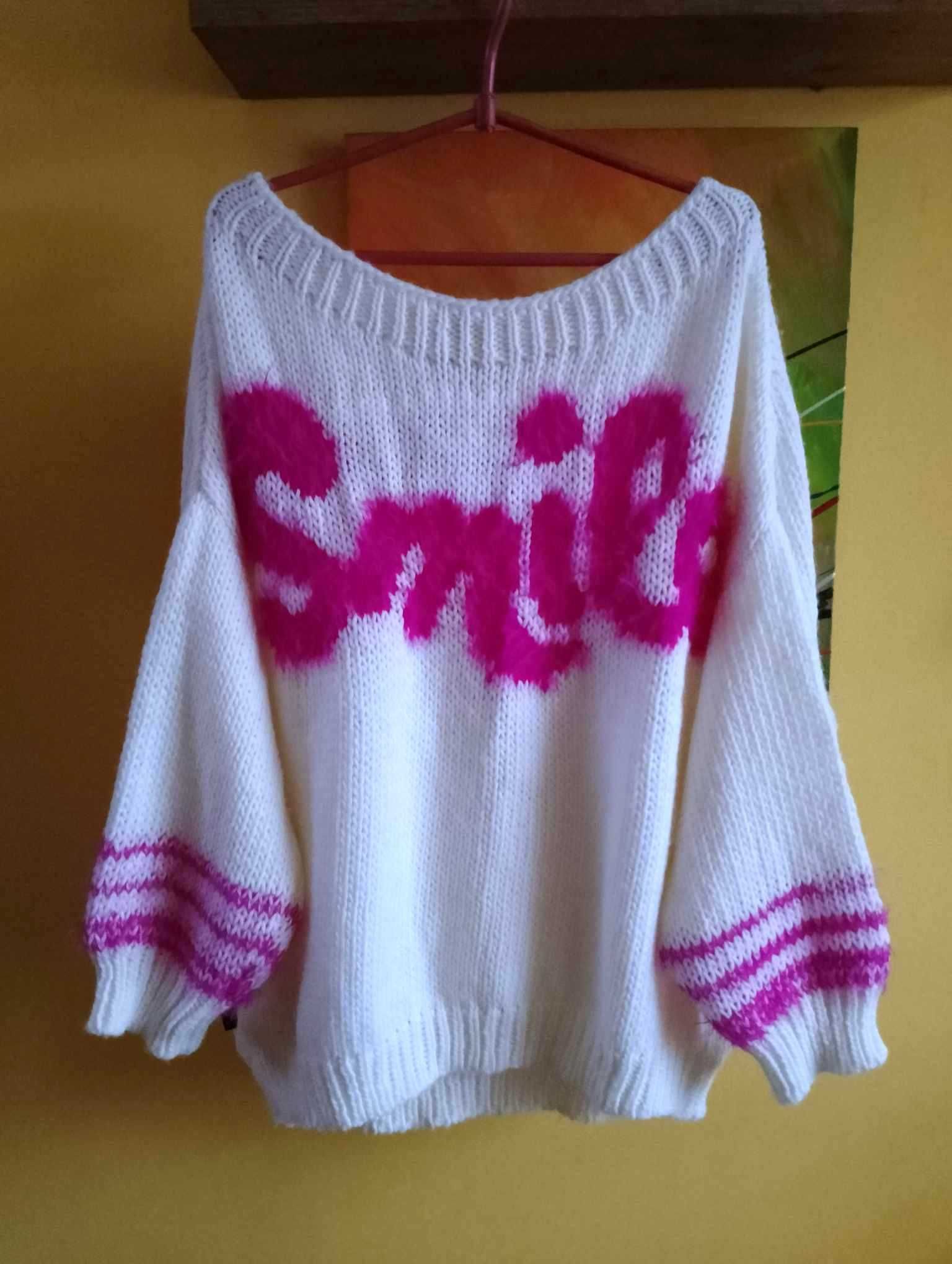 sweter biały z wełną 42/44 /róż napis/M*Nouu oversize XL/XXL