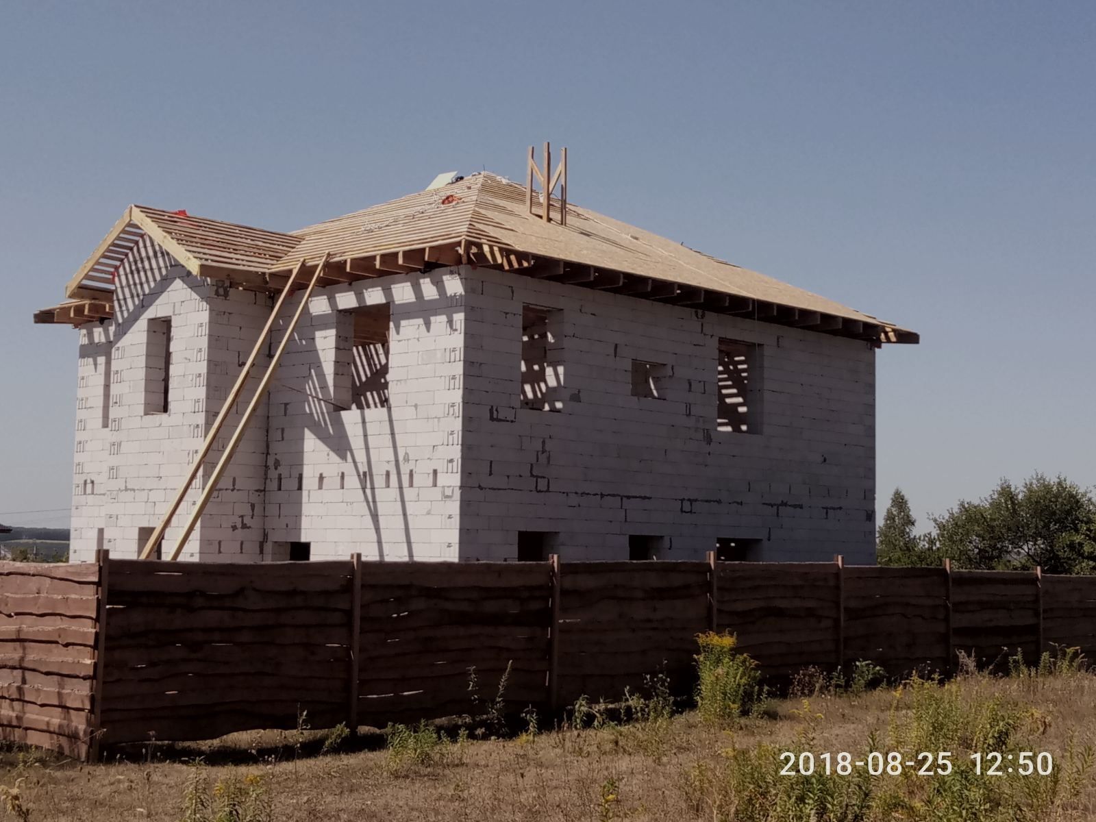 Кладка газобетона, газоблоков, шлакоблока кирпича, строительство домов