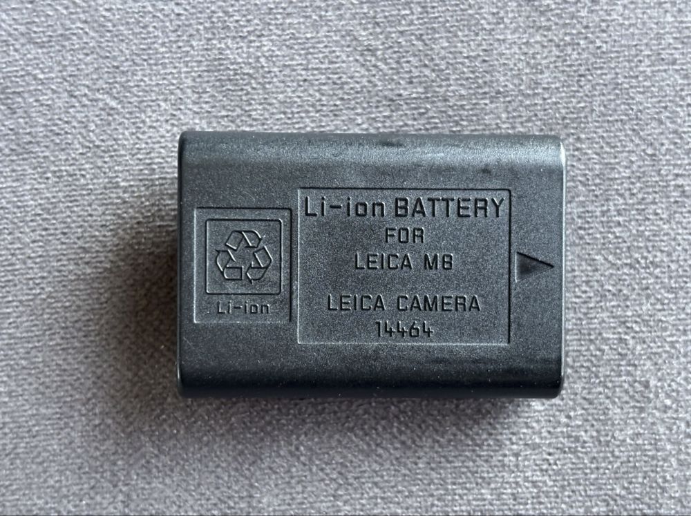 Оригінальний акумулятор Li-ion Battery на Leica M