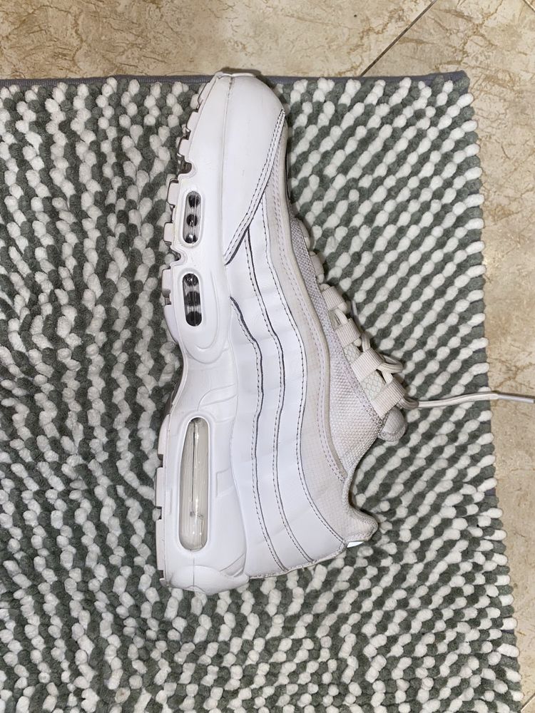 Nike Air Max 95 Essencial