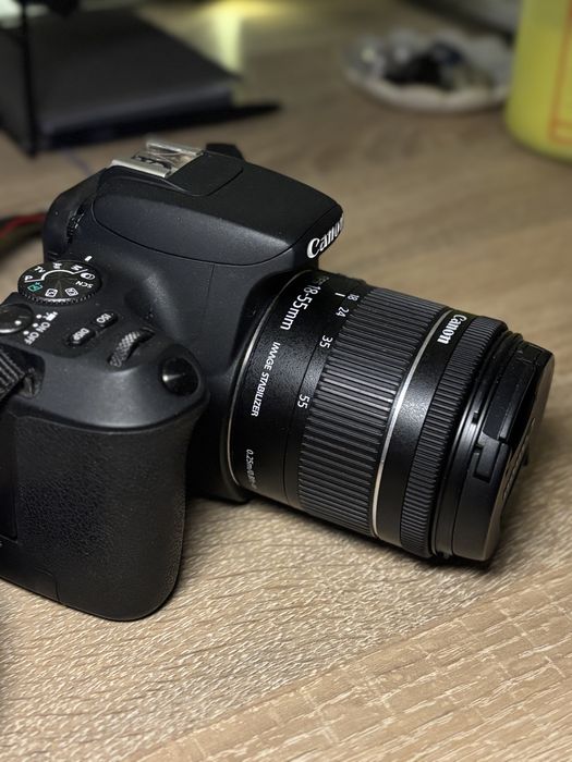 Камера Canon eos 200d