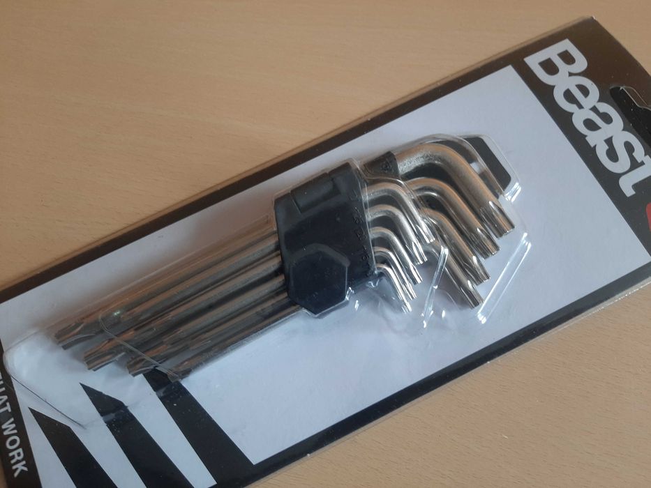 Nowy Zestaw kluczy klucze Imbusowe Imbusy TRX Torx  T10-T50 9szt chrom