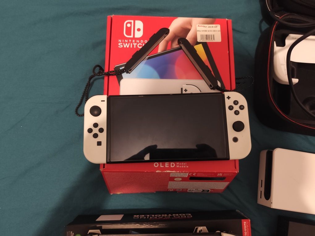 Nintendo switch Oled com bolsas de transporte e caixa
