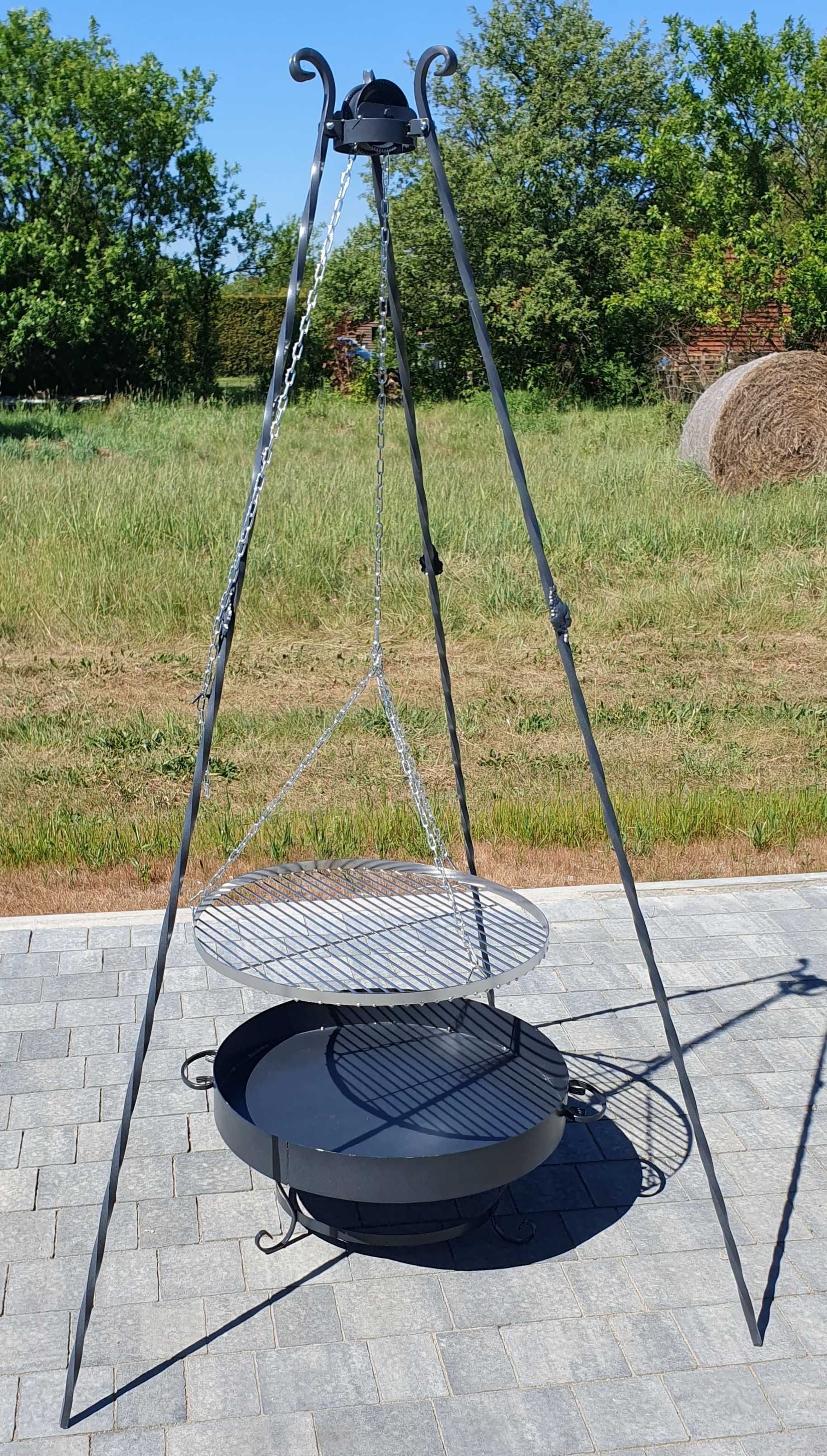 Polski Grill Ogrodowy Trójnóg Kuty + RUSZT Niklowany + PALENISKO 60cm