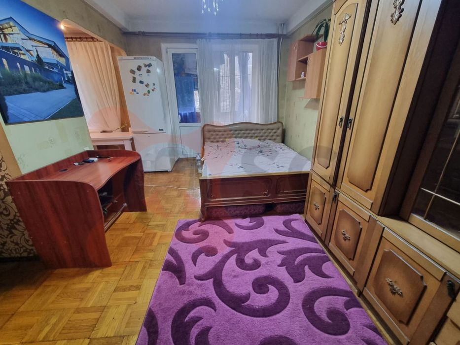 Продам 2 кімнтнатну квартиру вул Щусєва 12 метро Дорогожичі Сирець