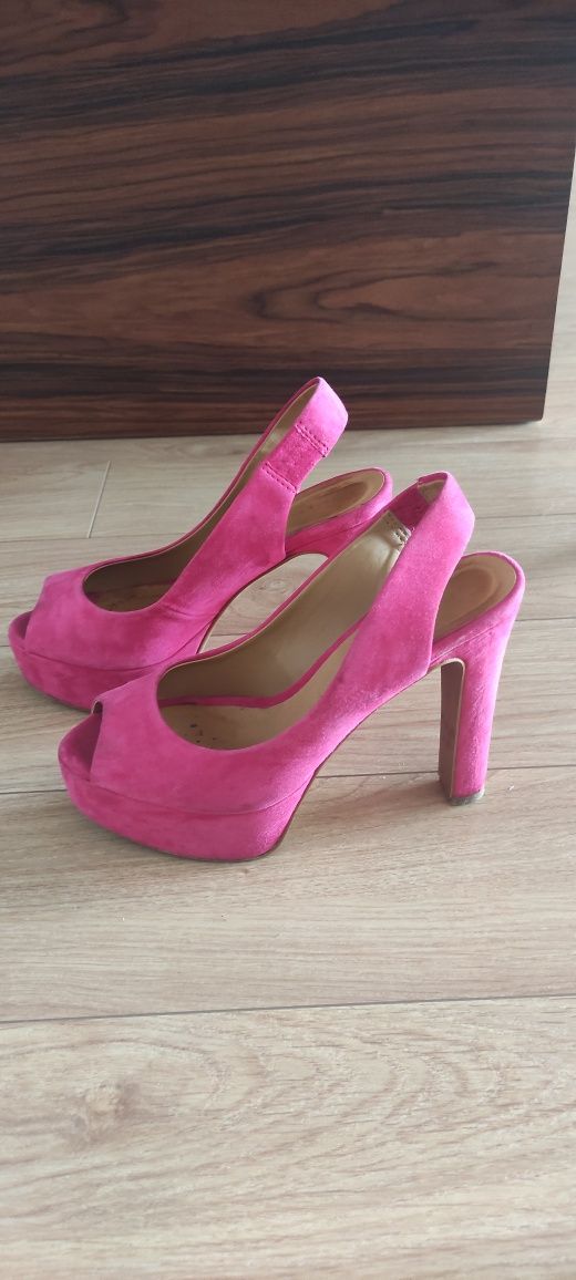 Vendo sapatos Zara rosa