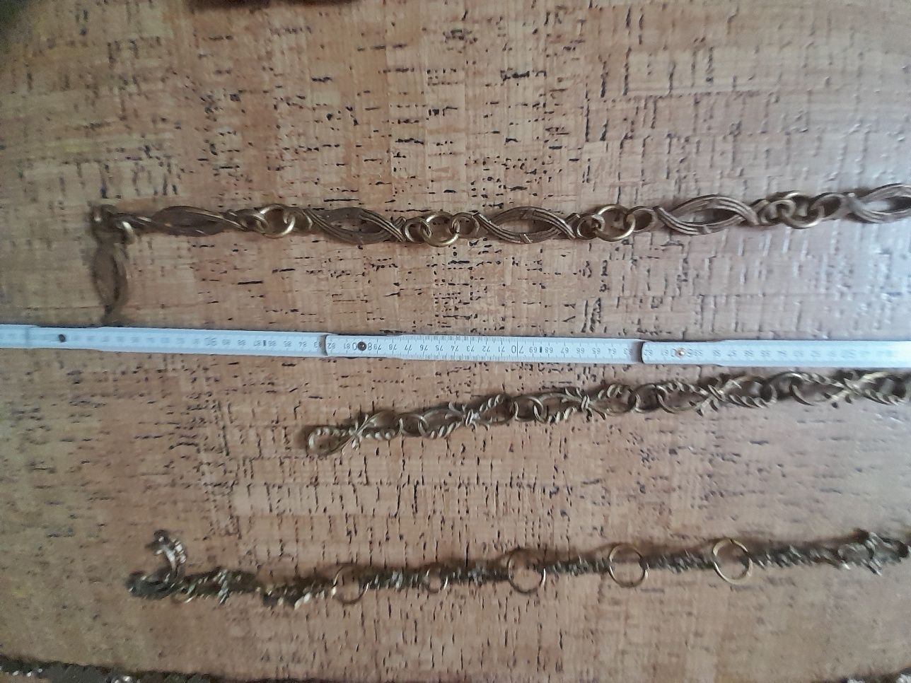 Masywne stare łańcuchy do lamp wiszących z mosiądzu