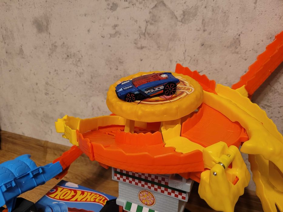 Hot Wheels City Odjazdowa pizza – Atak kobry Zestaw HTN81 HTN 81