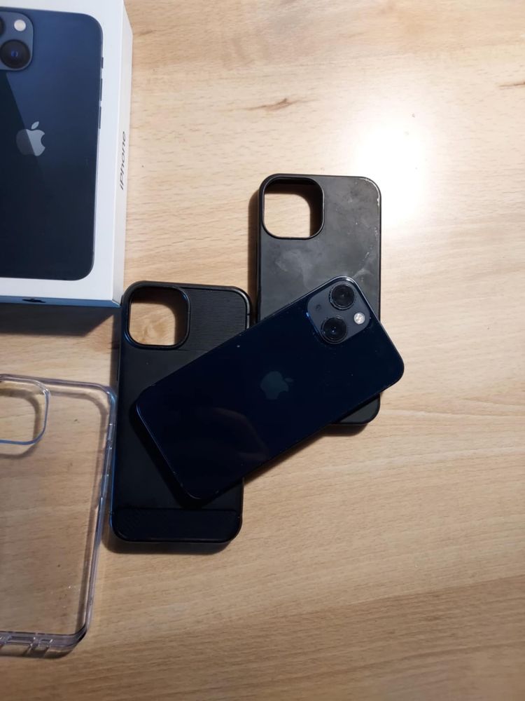 Iphone 13 mini .