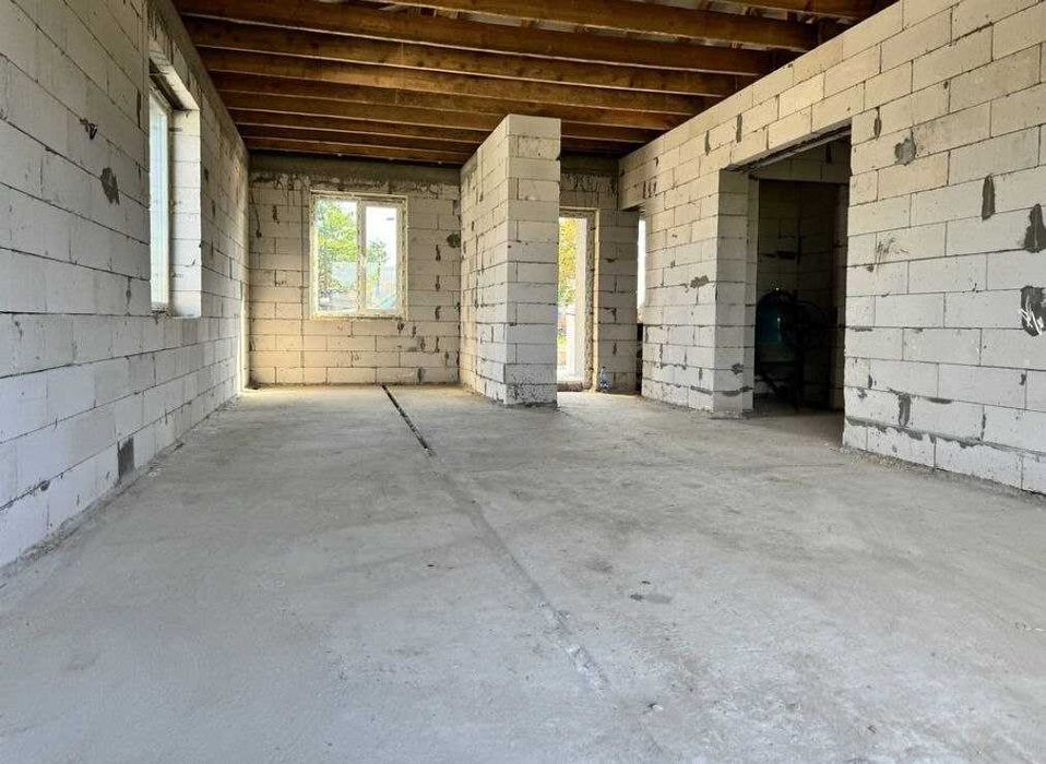 будинок в Лезнево