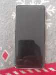 Продам телефон Samsung s10 plus