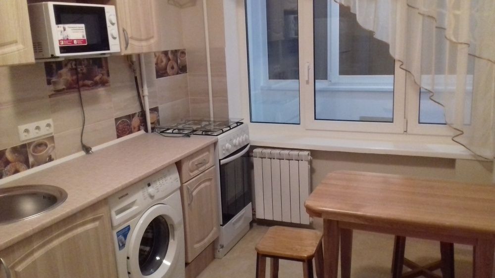 Подобово квартира метро Лівобережна, Русанівка.