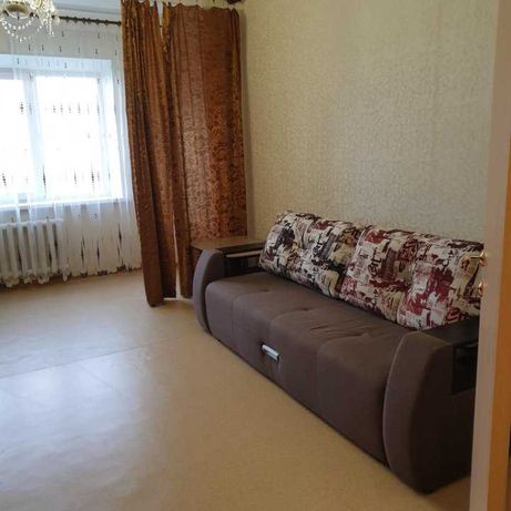 Сдаётся 1-комнатная квартира в Кировском районе на долгий срок.