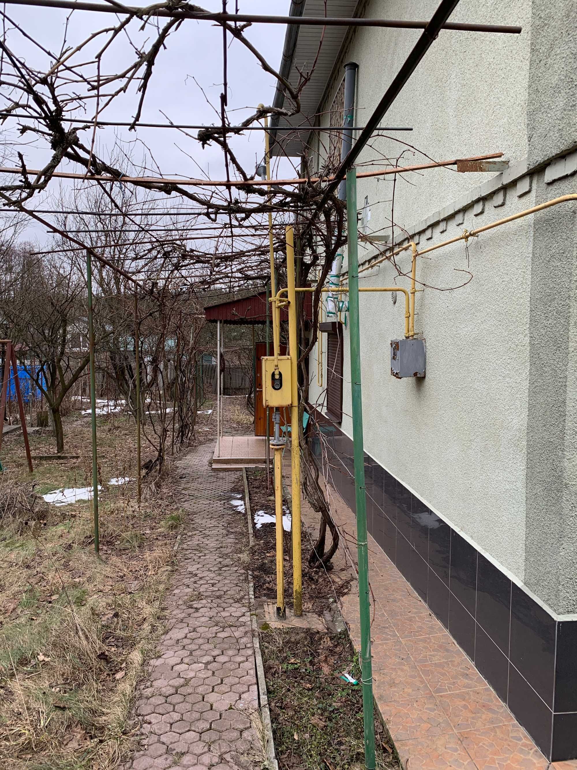 Будинок 3-х поверх. під Києвом Миколаївка 35км по Житомирській 200м2