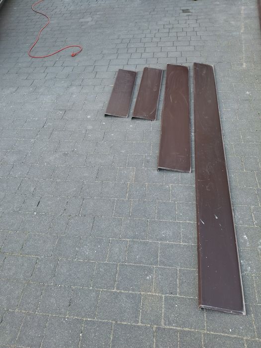 Parapety zewnętrzne. Zakup komplet  lub na sztuki