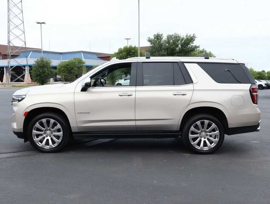 Chevrolet Tahoe      2022