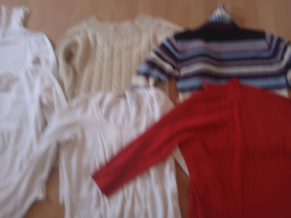 Bluzki damskie pod pachami 47-49×2cm.1zł sztuka