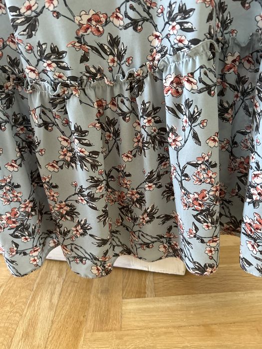 Zwiewna sukienka Pretty Girl roz. 38