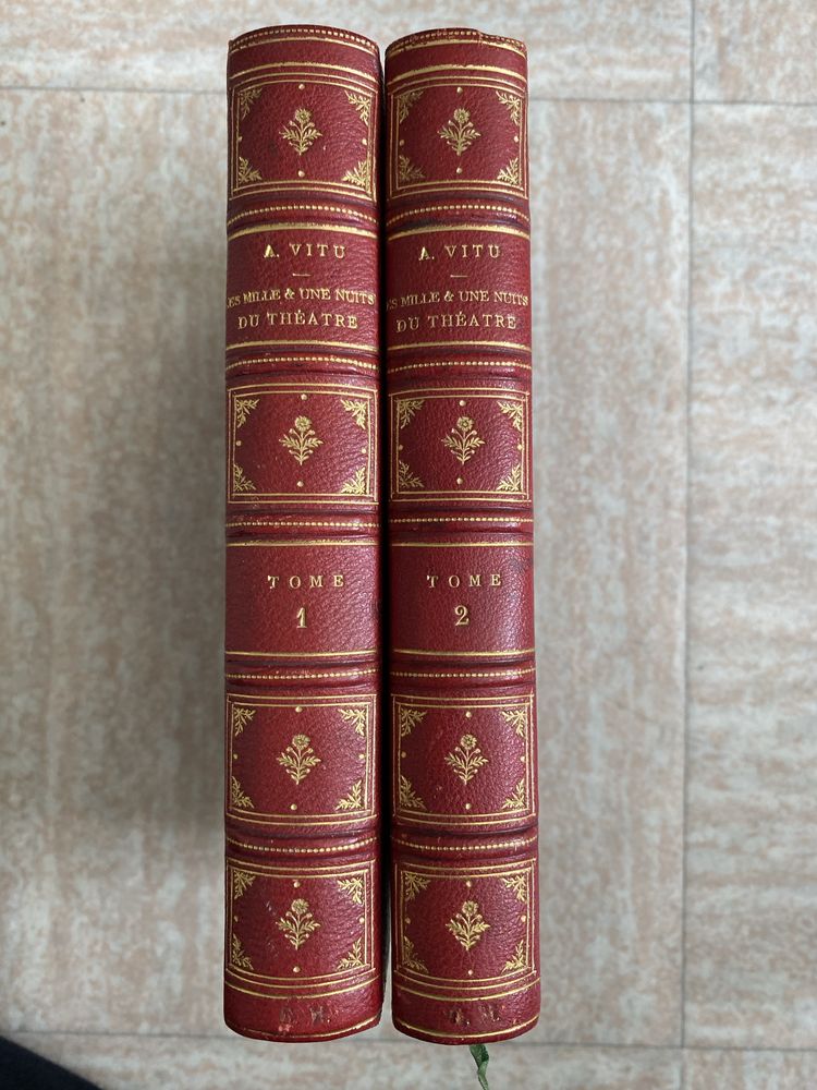 Антикварные книги 1884 и 1885 года. «Тысяча и одна ночь театра»