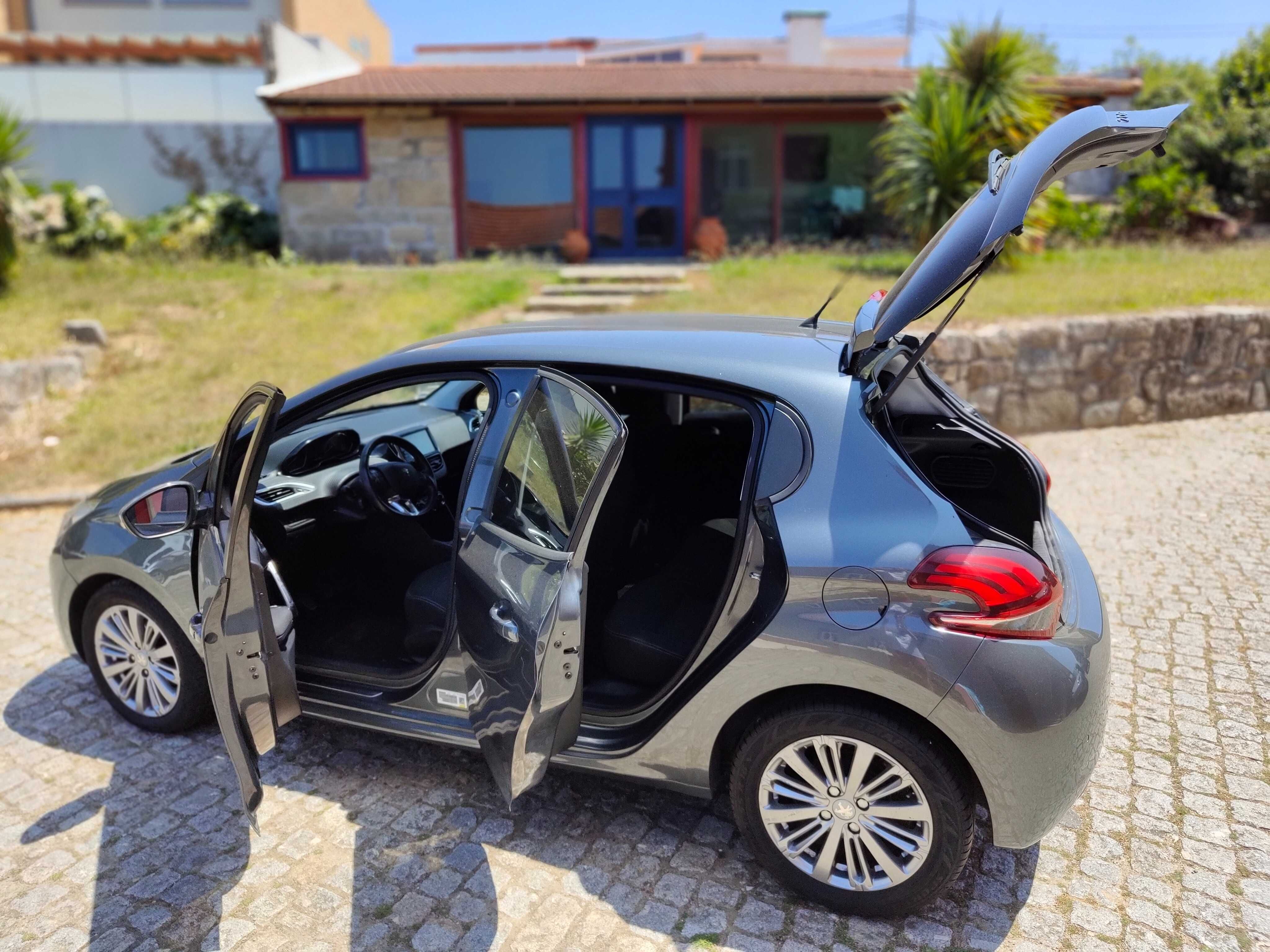 Peugeot 208 1.6 HDI Style