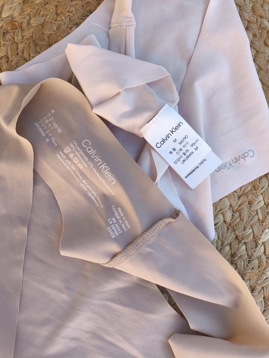 Stringi CK Calvin Klein M nowe dwie sztuki cieliste bezszwowe