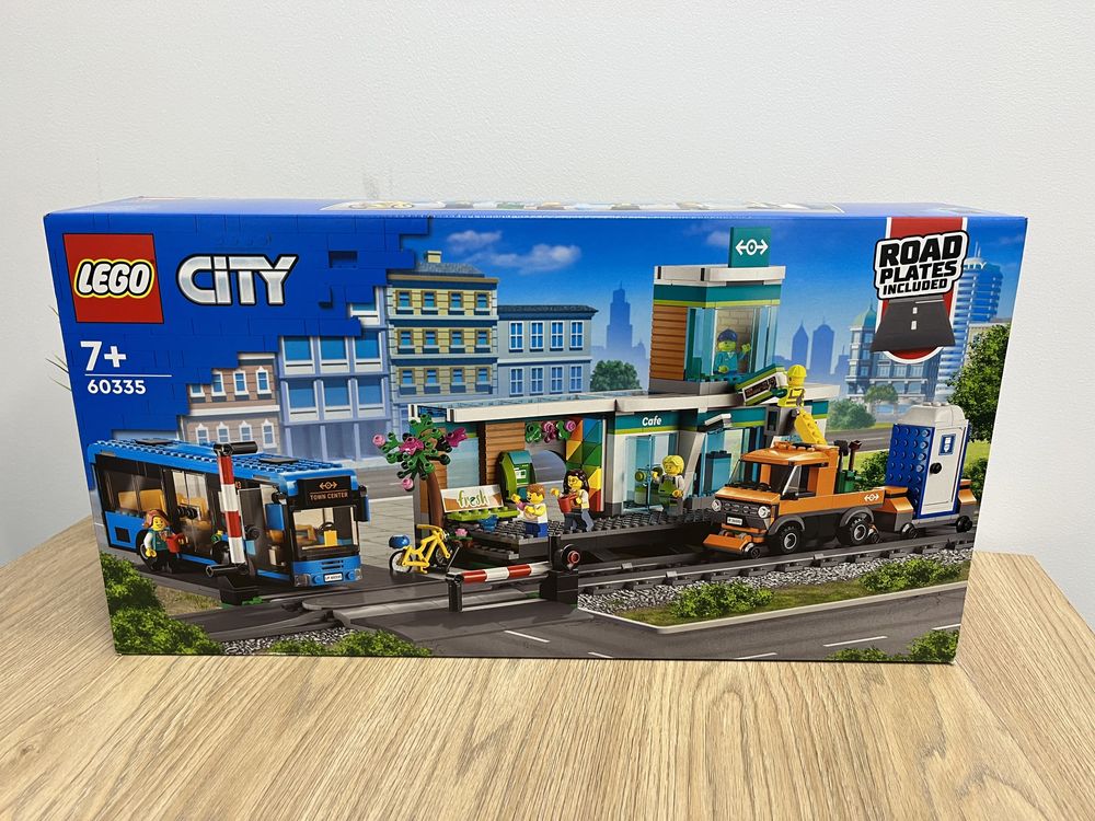 LEGO 60335 City - Dworzec kolejowy