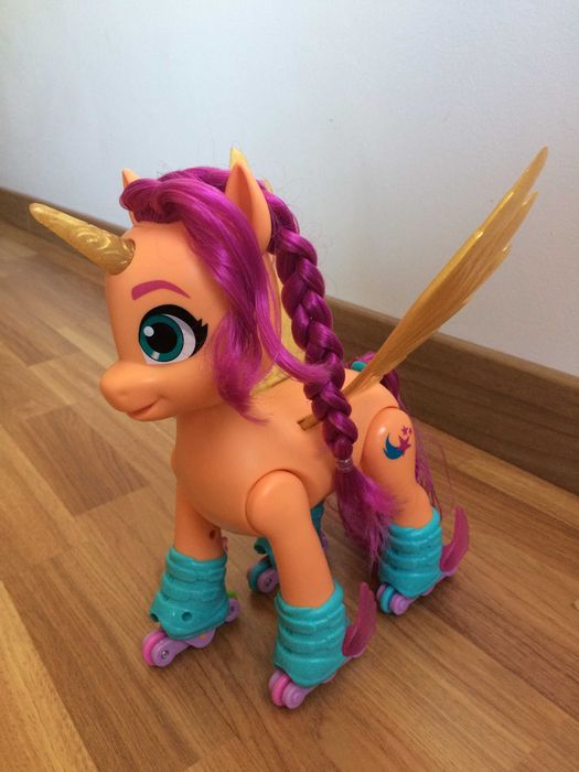 My Little Pony - Sunny canta e patina