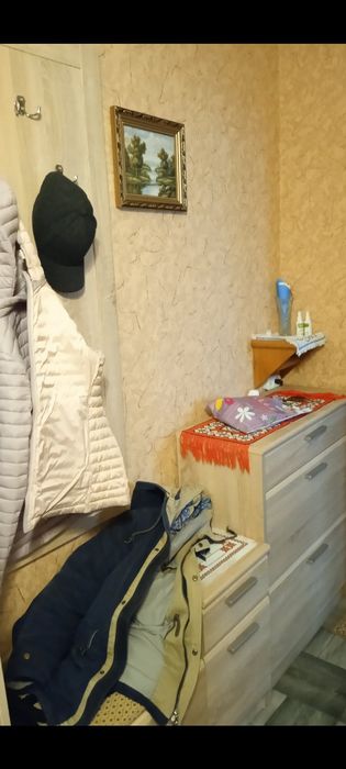 Продам меблі в коридор