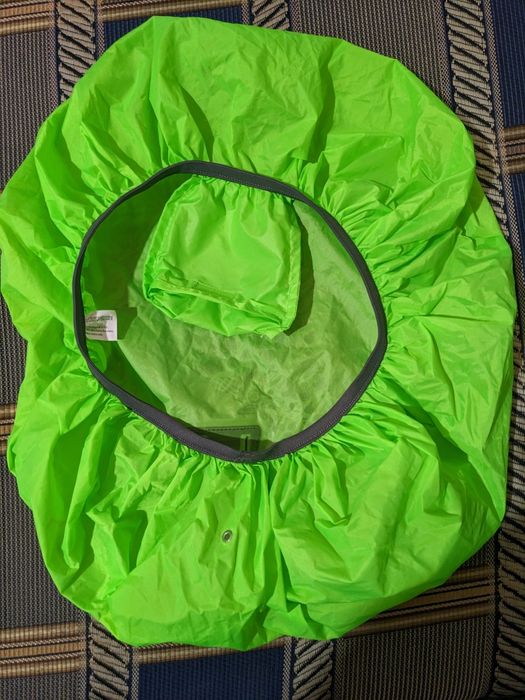 Дождевик на рюкзак, чехол от дождя и снега