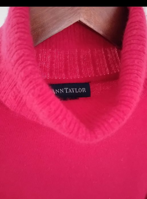 Golf z luksusowej wełny cashmere