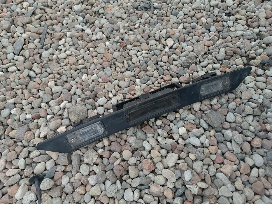 Audi A4 B6 B7 A6 C6  podświetlenie tablicy rejestracyjnej blenda ORYGINAŁ! 8p4827574